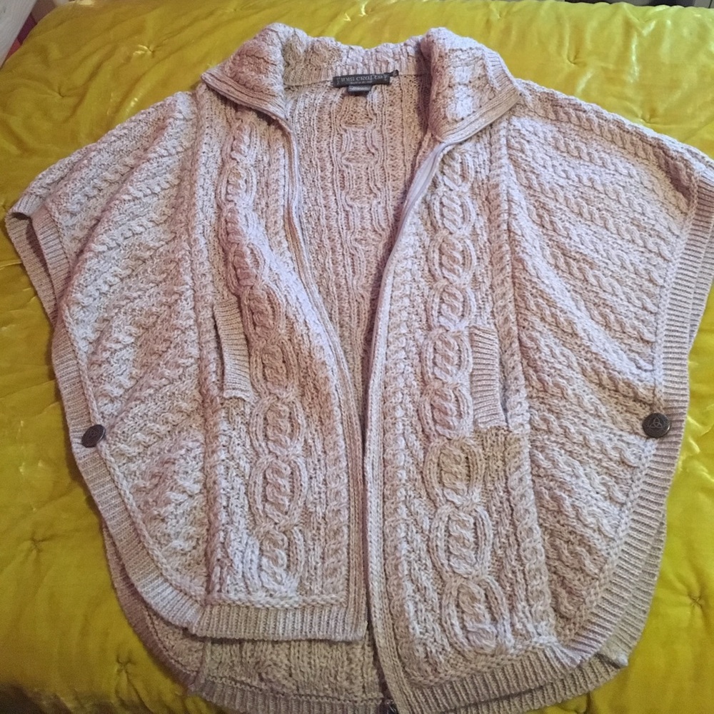 Inis crafts Irish knit zip up sweater